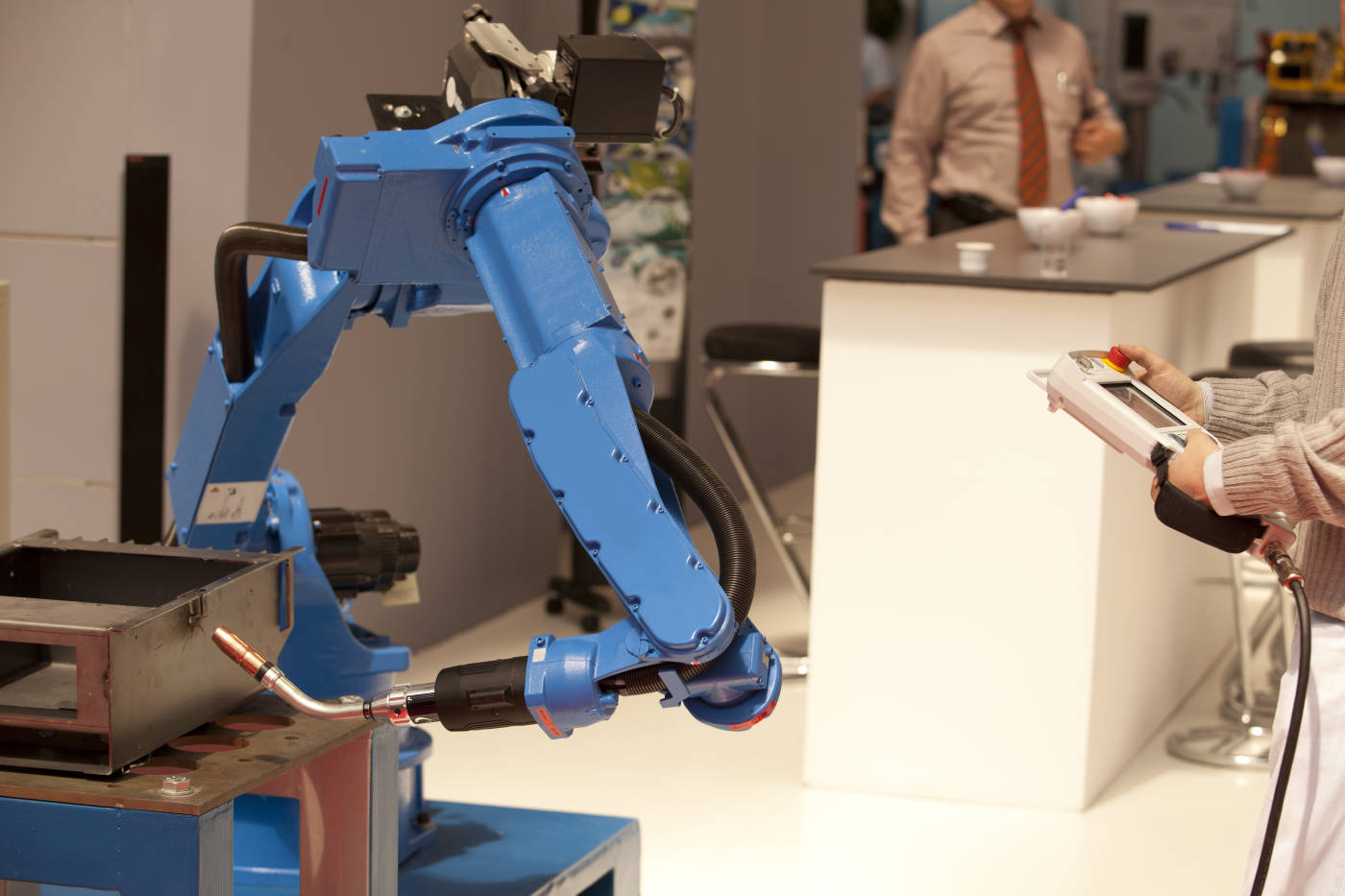 高柔性拖鏈電纜與普通電線電纜的區(qū)別